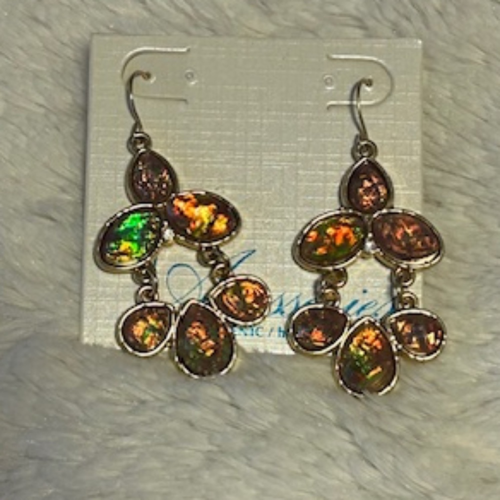 Hypoallergenic dangling earrings - New
